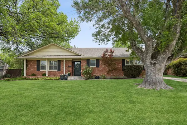 11016 Lathrop Drive, Dallas, TX 75229