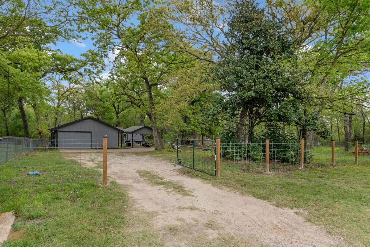 166 Spillview Acres Circle, Trinidad, TX 75163 - #1