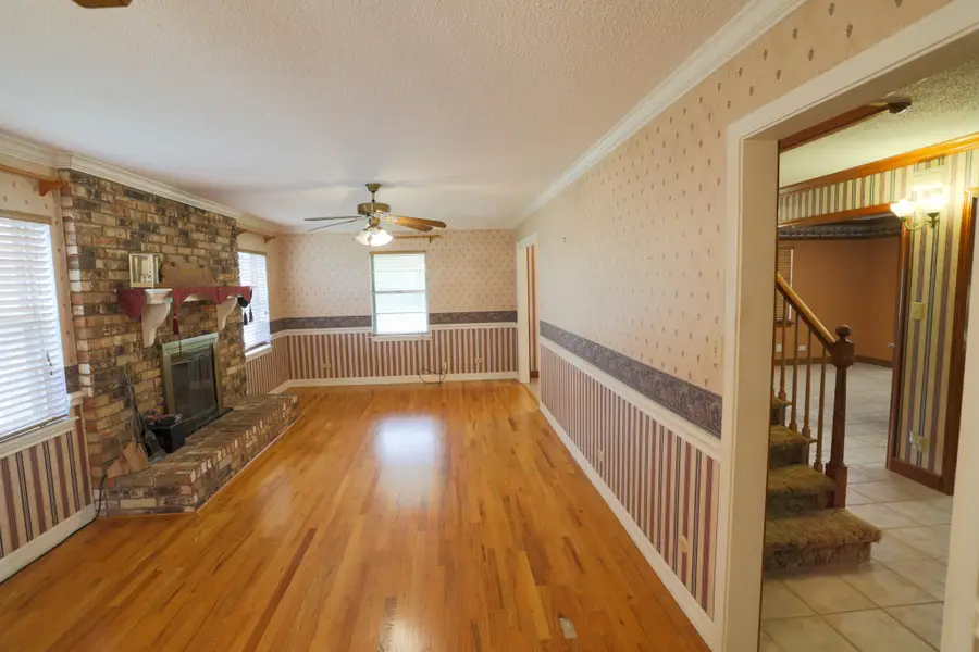 303 David Davis Drive, McGregor, TX 76657 - #3