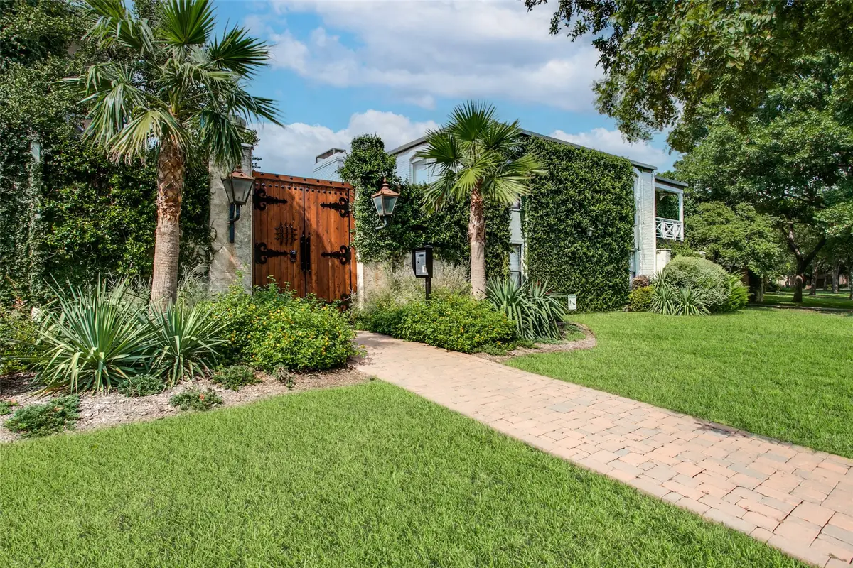 5911 E University Boulevard #206, Dallas, TX 75206 - #1