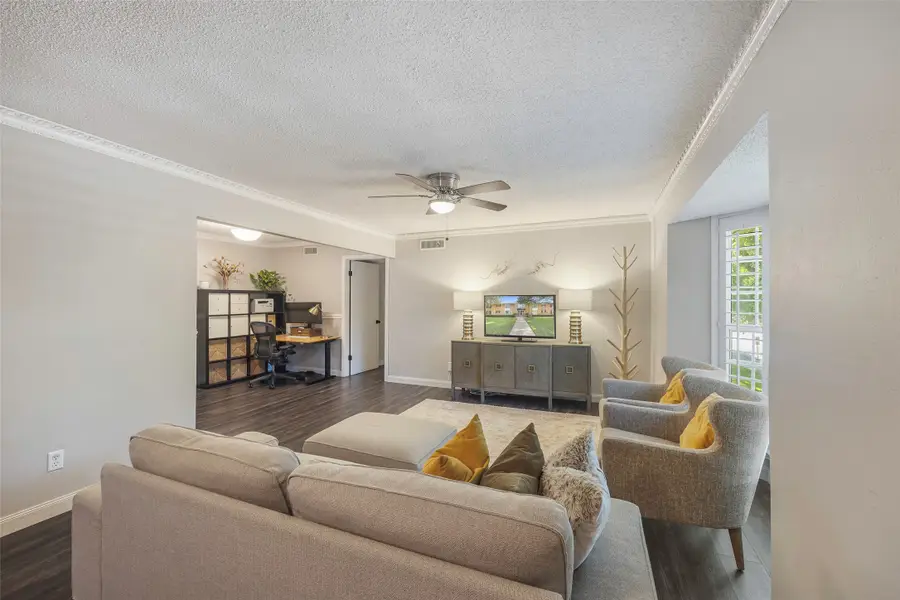 6007 Sandhurst Lane #D, Dallas, TX 75206 - #2