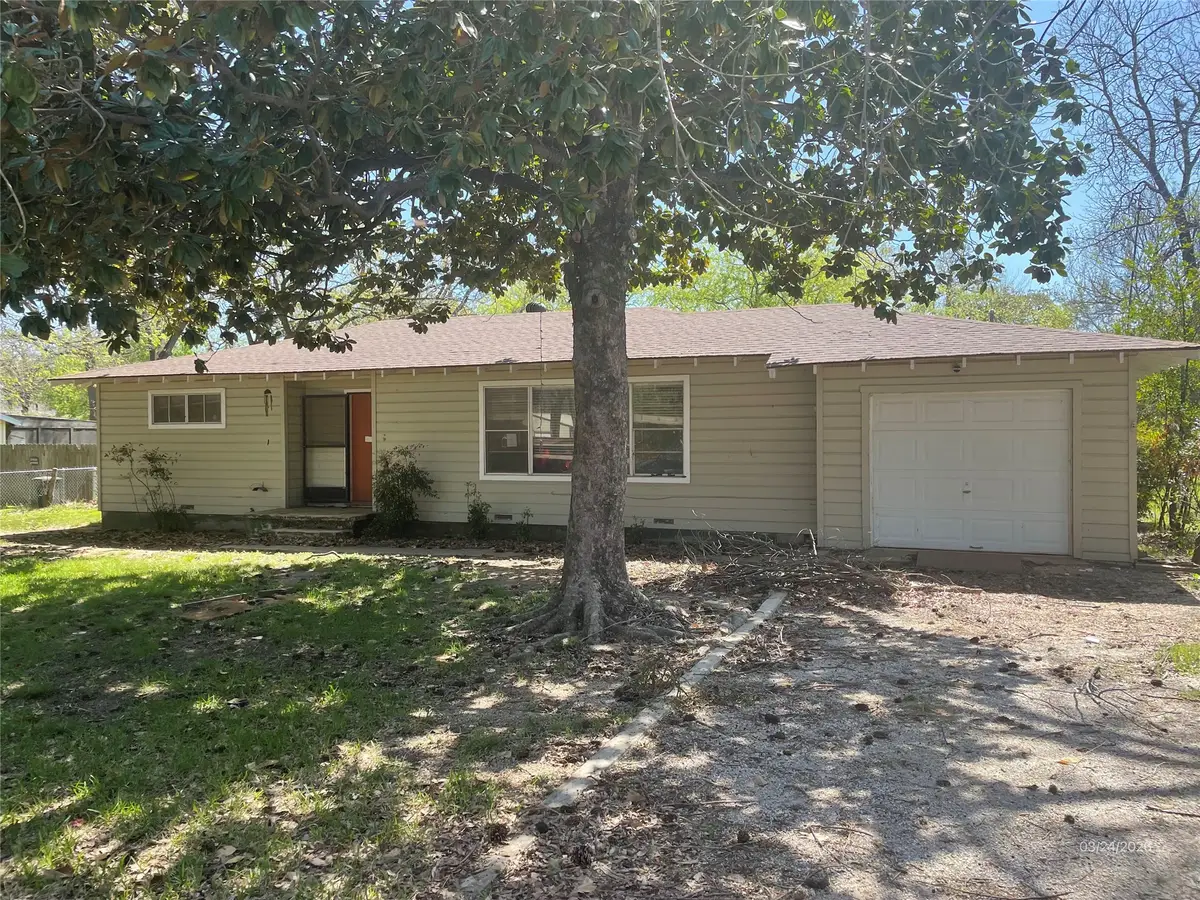 1100 Poe Street, Azle, TX 76020 - #1