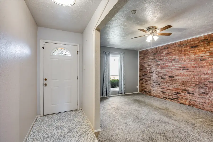 82 E Mountain Creek Drive E #19, Grand Prairie, TX 75052 - #2