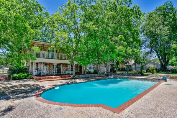 1010 Aspen Road, Gainesville, TX 76240