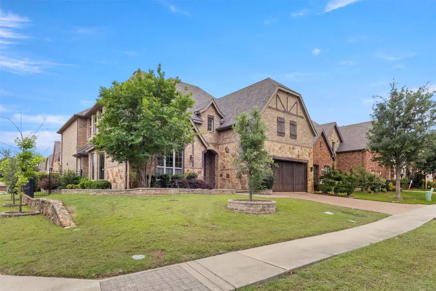 402 San Marcos Drive, Irving, TX 75039 - #2
