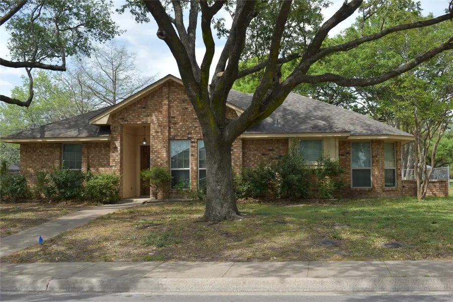 205 Pueblo Drive, Waxahachie, TX 75165 - #2