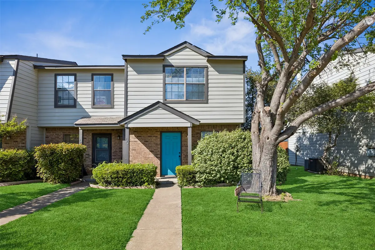 724 W Collins Street, Denton, TX 76201 - #1
