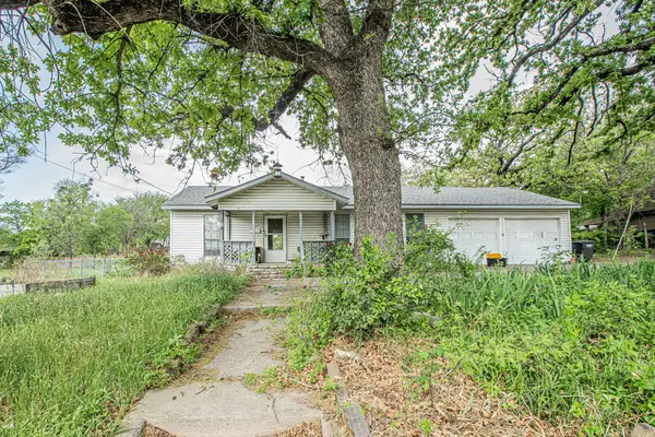2624 Canton Drive, Fort Worth, TX 76112