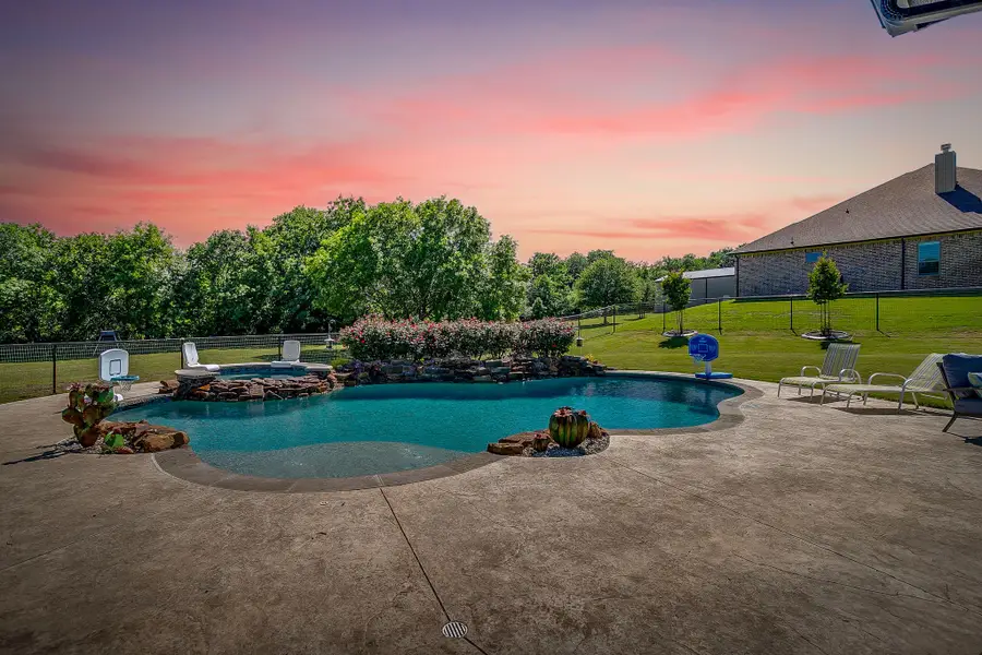 2029 Shady Creek Crossing, Azle, TX 76020 - #2