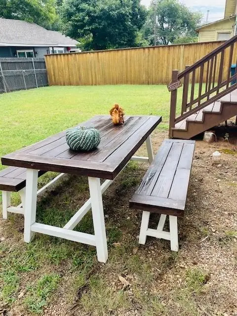 1309 E Peach Street, Fort Worth, TX 76102 - #2