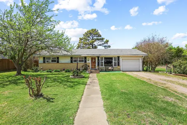 110 Vine Street, Pottsboro, TX 75076