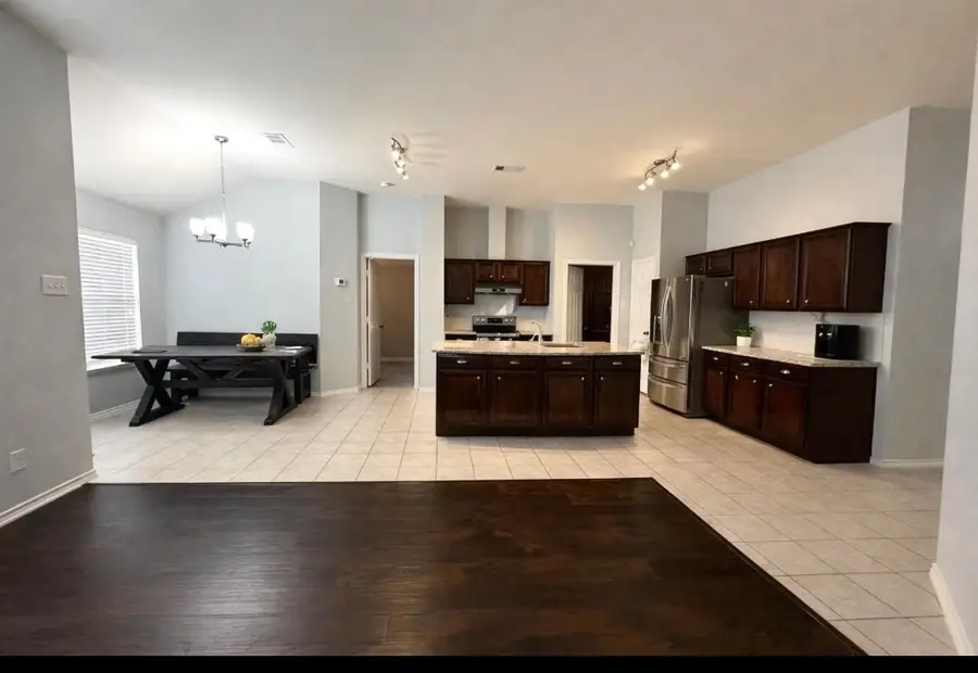 208 Creek Point Lane, Arlington, TX 76002 - #3