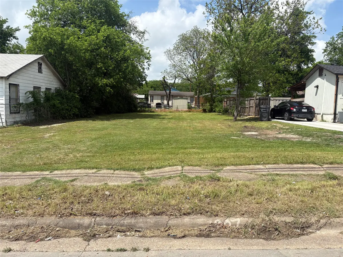 1907 E Overton Road, Dallas, TX 75216 - #1