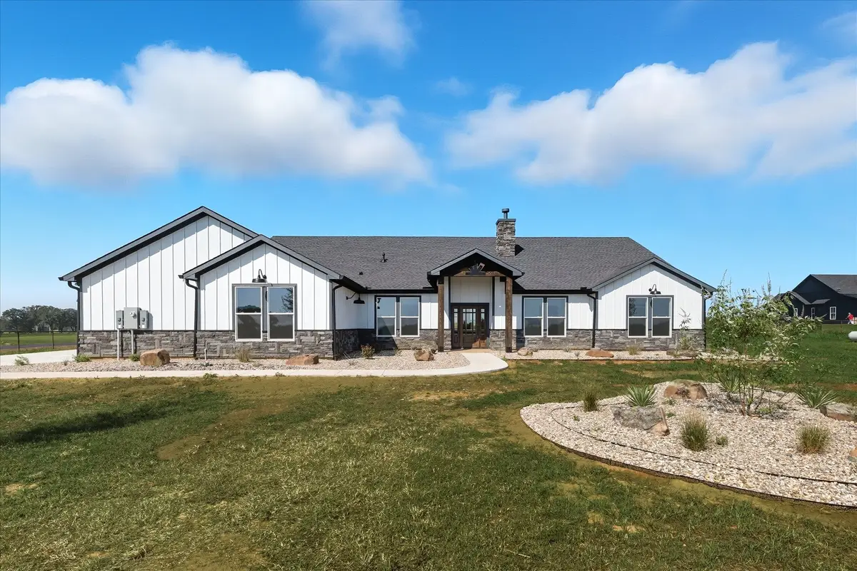 835 Club Lake Road, Whitesboro, TX 76273 - #1