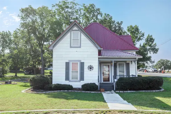 302 N Winkler Street, Gorman, TX 76454