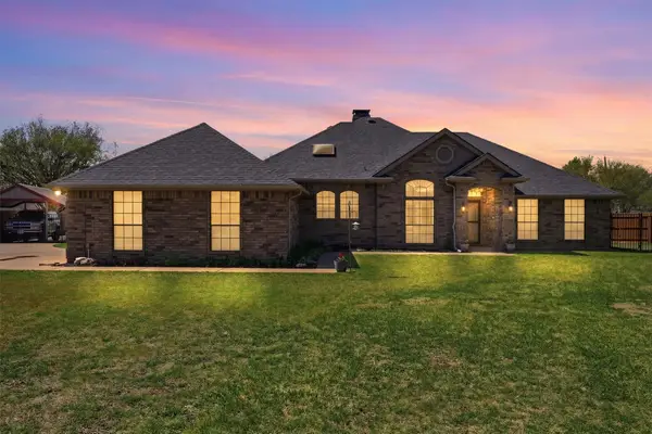 3802 Buena Vista Circle, Granbury, TX 76049