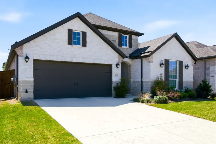 910 Winter Cherry Lane, Haslet, TX 76052 - #2