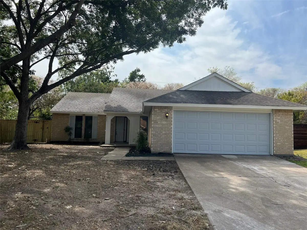 905 Camino Court, Grand Prairie, TX 75052 - #1