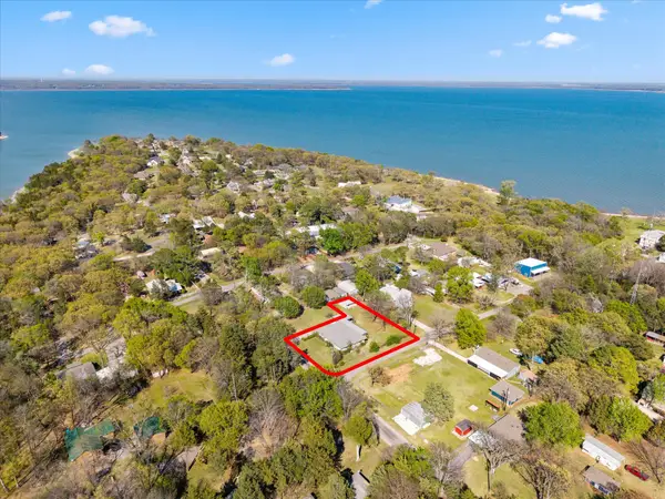 186 Plantation Avenue, Pottsboro, TX 75076