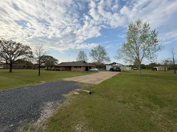 106 Vineyard Street, Weatherford, TX 76087