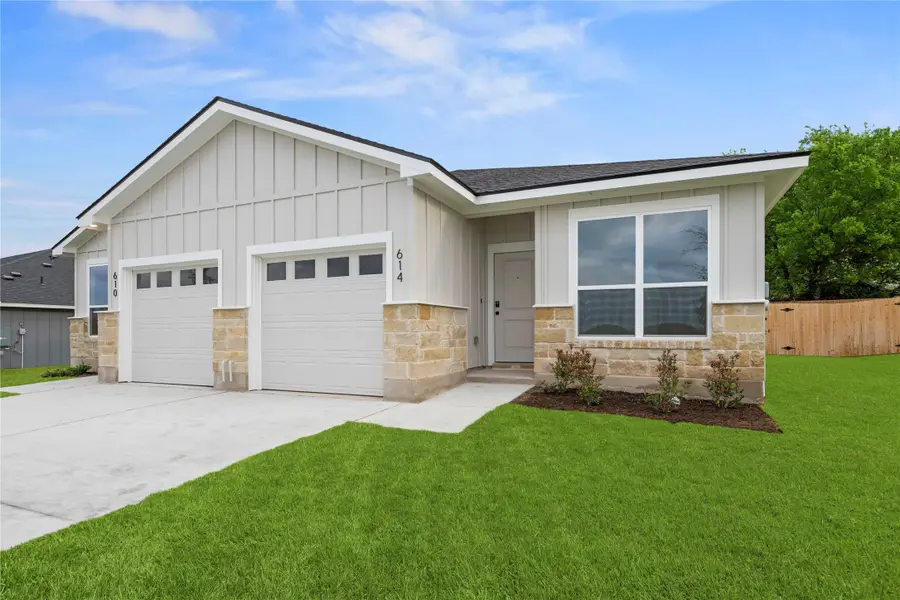 614 Campus Street, Troy, TX 76579 - #2