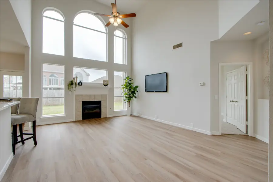 4008 Double Oak Drive, Bedford, TX 76021 - #2