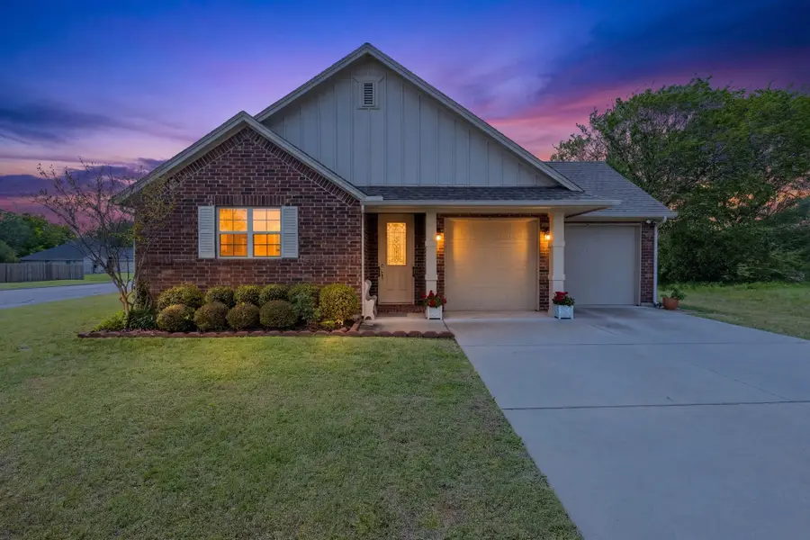 201 Cypress Point Court, Bonham, TX 75418 - #2