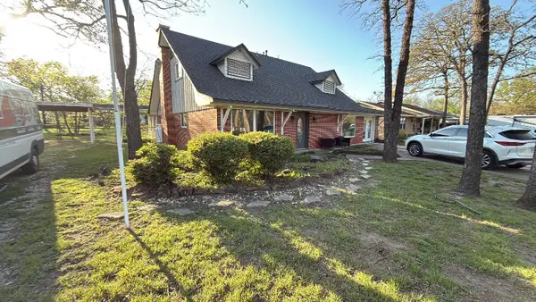 3245 Hartlee Field Road, Denton, TX 76208