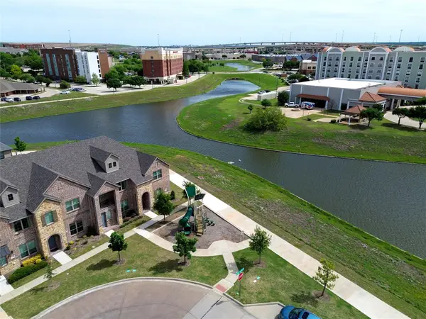 695 Vista Del Lago Drive, Lewisville, TX 75067