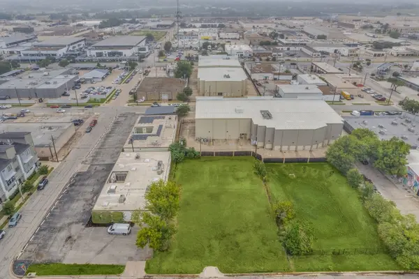 2728 Weisenberger Street, Fort Worth, TX 76107