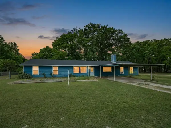 209 Pierce Drive, Mabank, TX 75156