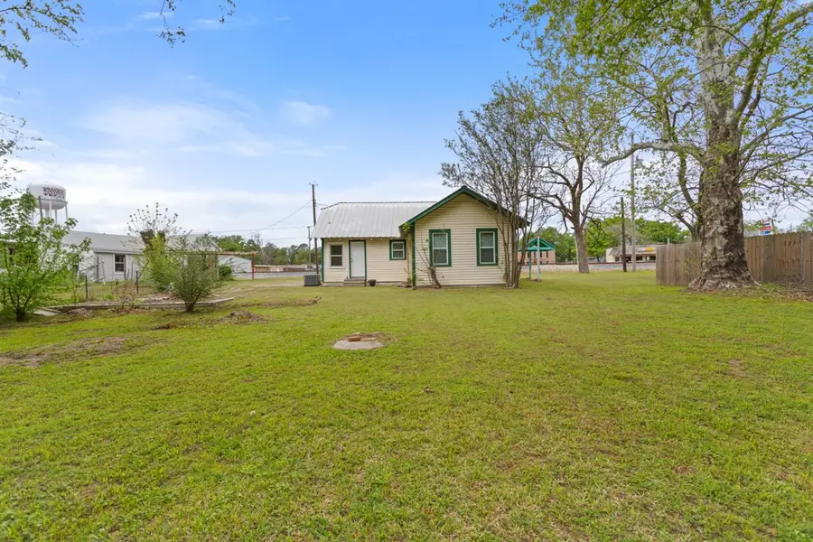 407 W Carnegie Street, Winnsboro, TX 75494 - #2