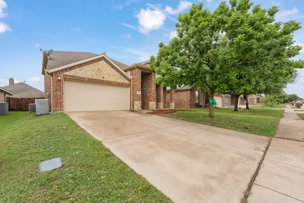 227 Old Spanish Trail, Waxahachie, TX 75167