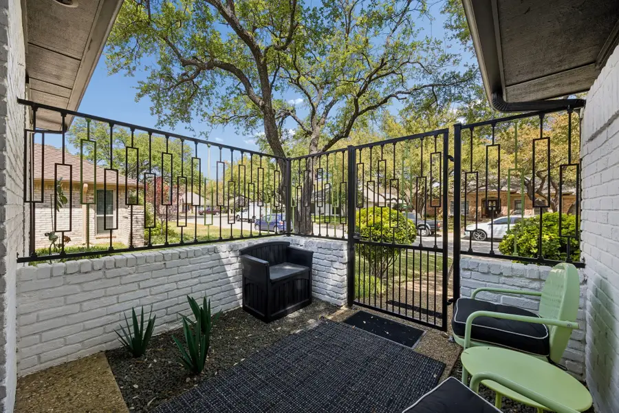 6422 Copper Creek Drive, Dallas, TX 75248 - #3