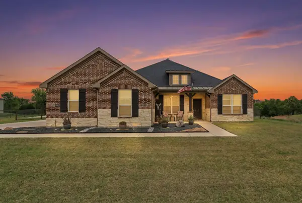 1052 Winecup Lane, Weatherford, TX 76085