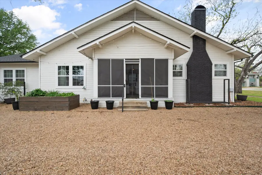 211 SW 4th Street, Kerens, TX 75144 - #3