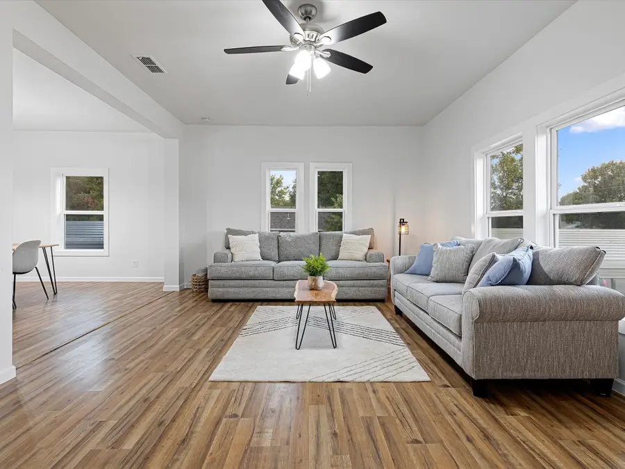 611 Cherry Street, Bowie, TX 76230 - #2