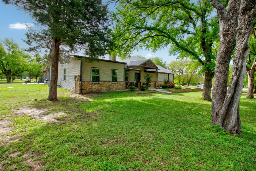1024 Jordan Creek Road, Collinsville, TX 76233 - #2