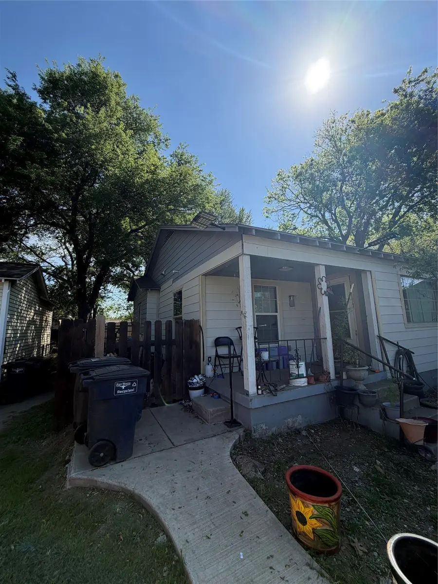 1228 Marion Avenue, Fort Worth, TX 76104 - #2