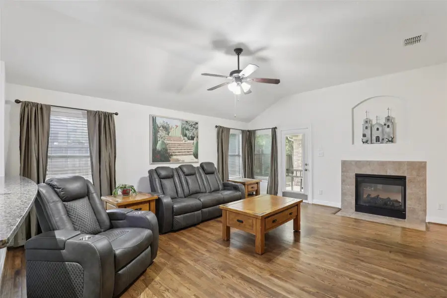 4109 Aqueduct Drive, Denton, TX 76210 - #3