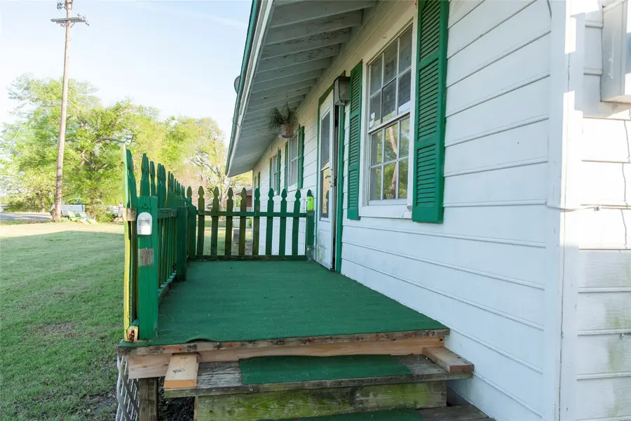 112 SE Front Street #A, Bailey, TX 75452 - #2