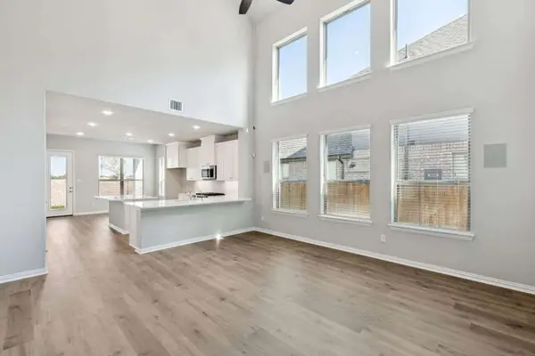 4146 Beale Street, Heartland, TX 75114