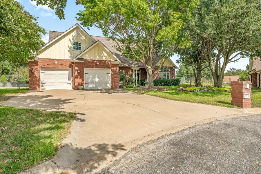 1517 Oakwood Drive, Stephenville, TX 76401 - #3