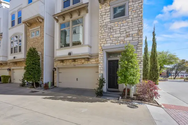 730 Spanish Oaks Place, Dallas, TX 75204