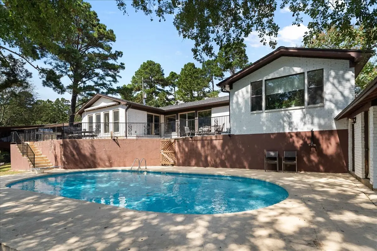 2002 W Lake Drive, Gladewater, TX 75647 - #1