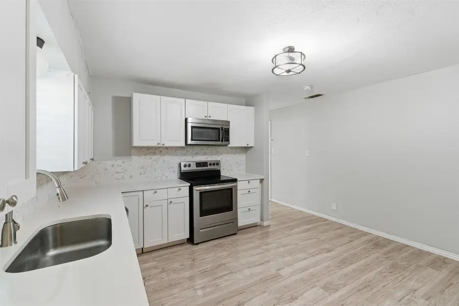 405 N Carr Avenue, Sherman, TX 75090 - #3