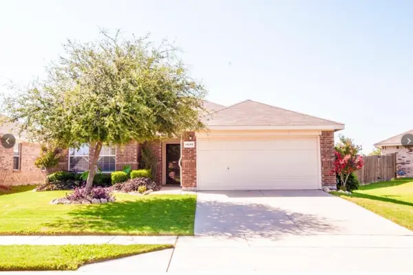 14145 Snaffle Bit Trail, Fort Worth, TX 76052