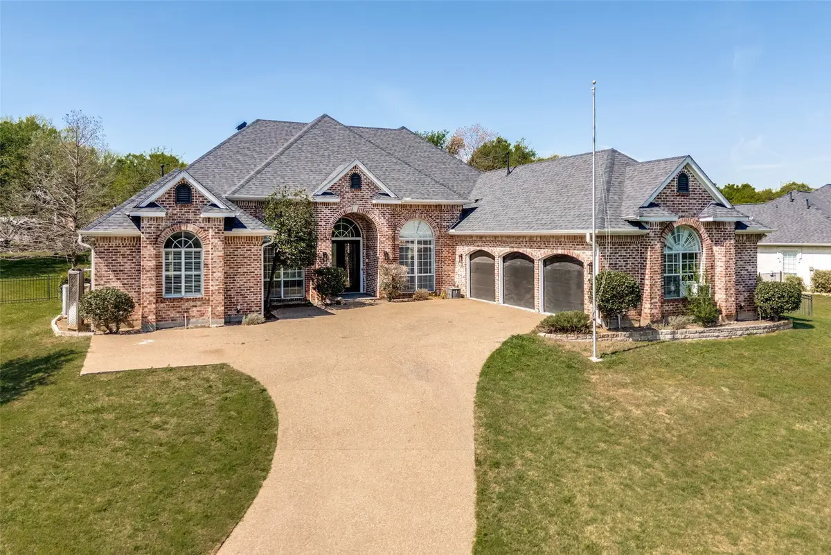 114 Danielle Drive, Hudson Oaks, TX 76087 - #1