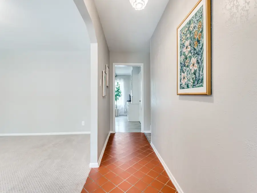 712 Joanna Drive, Hurst, TX 76053 - #2