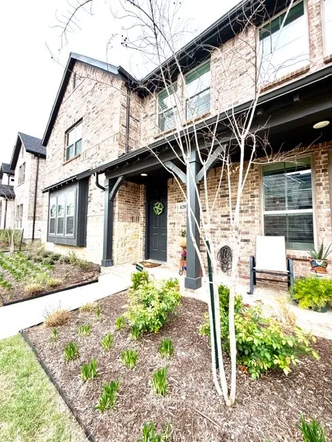 420 Parkside Drive, Argyle, TX 76226